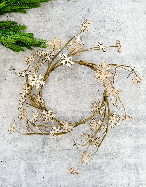 Glitter Wood Snowflake Wreath