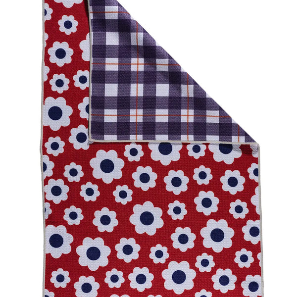 Red White And Blue Petal Microfiber Towel