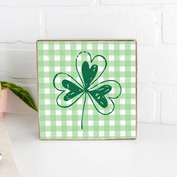 Plaid Shamrock Sign