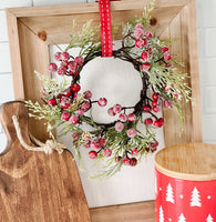 Snowy Berry Wreath
