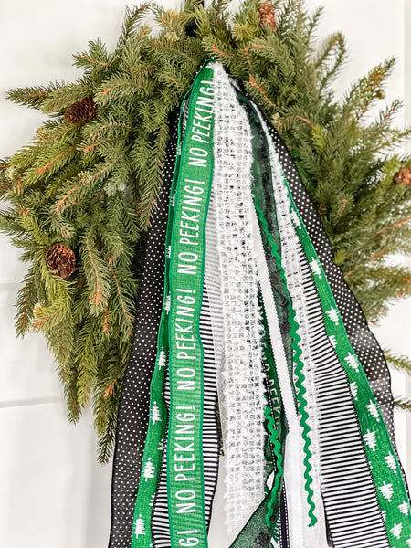 Doorbuster: No Peeking Ribbon Set